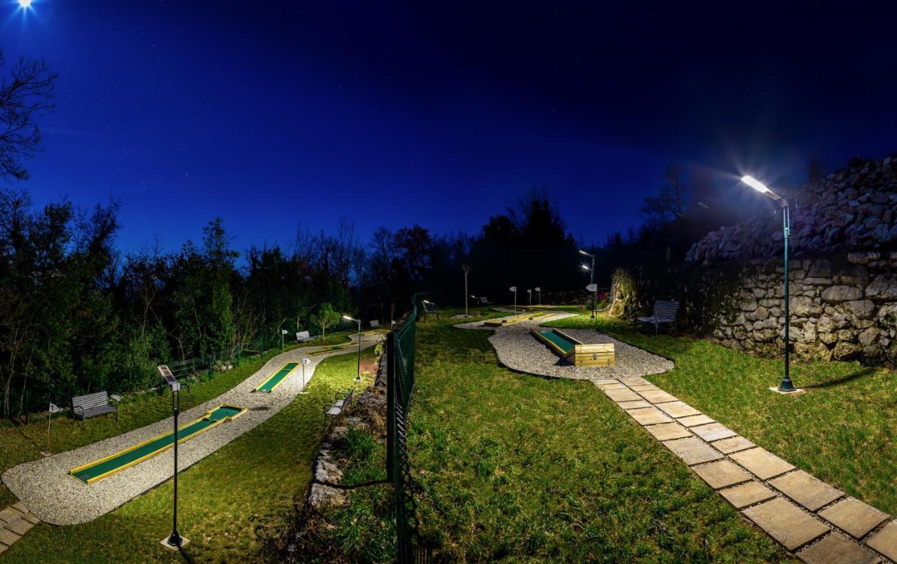 Villa Altavista - Seaview & Relax With Heated Pool & Minigolf Opatija Exterior foto