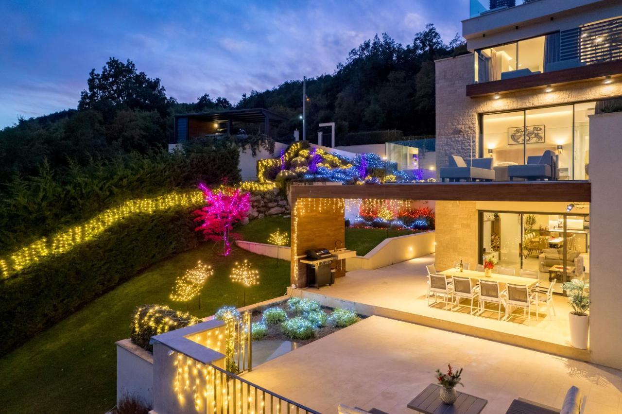 Villa Altavista - Seaview & Relax With Heated Pool & Minigolf Opatija Exterior foto