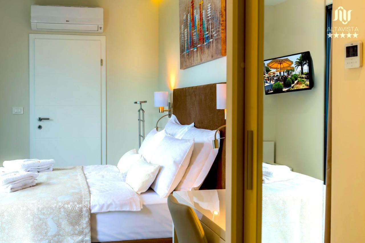 Villa Altavista - Seaview & Relax With Heated Pool & Minigolf Opatija Exterior foto