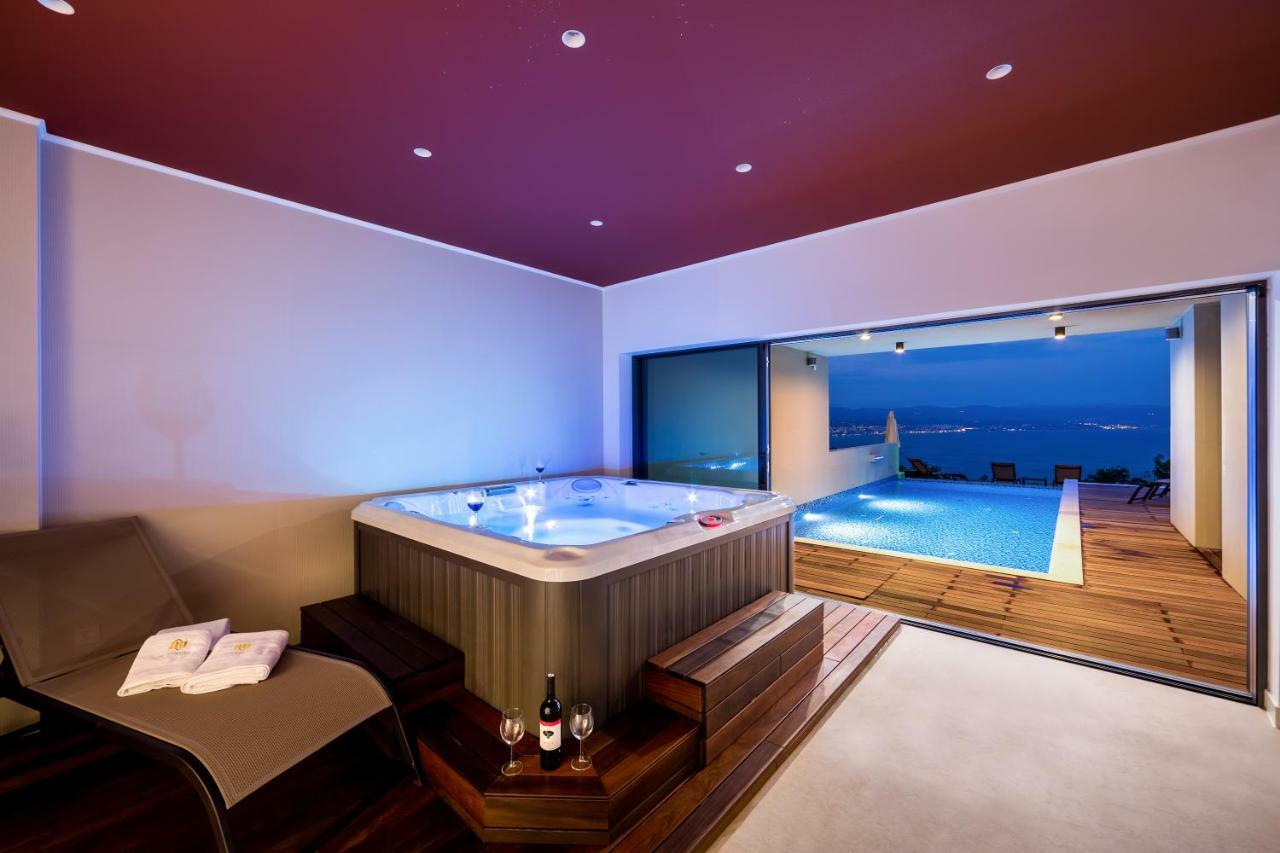 Villa Altavista - Seaview & Relax With Heated Pool & Minigolf Opatija Exterior foto