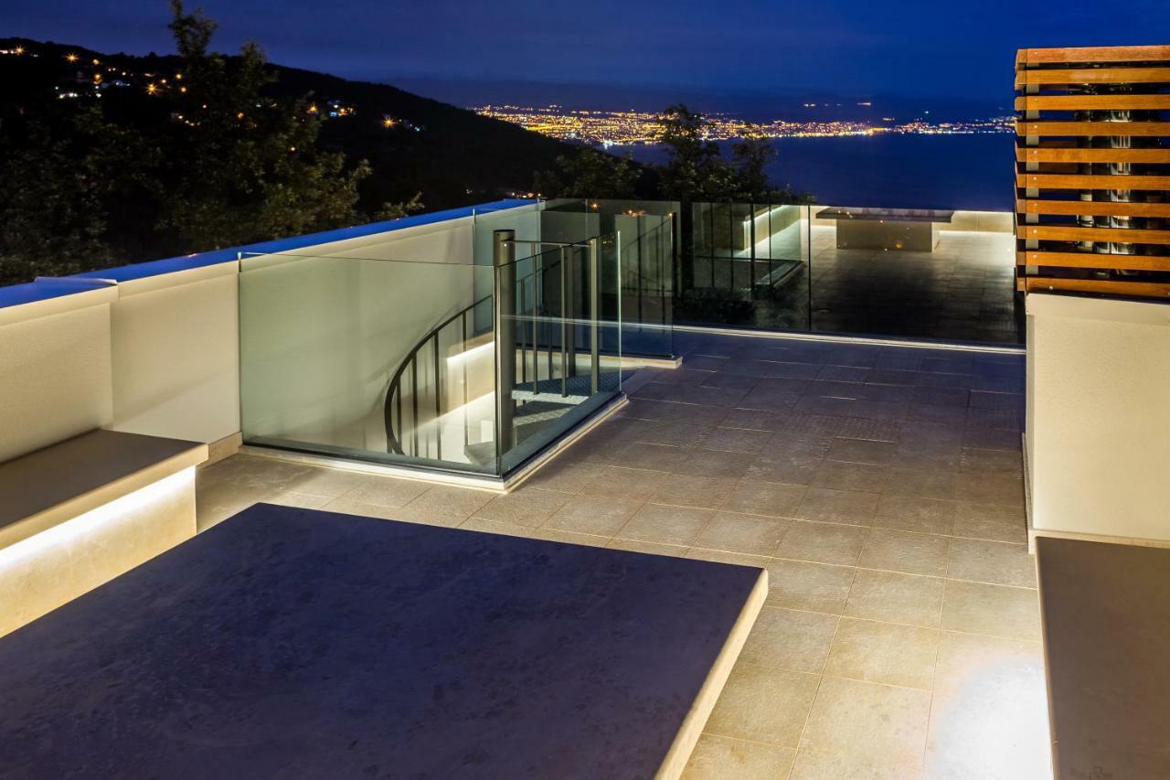 Villa Altavista - Seaview & Relax With Heated Pool & Minigolf Opatija Exterior foto