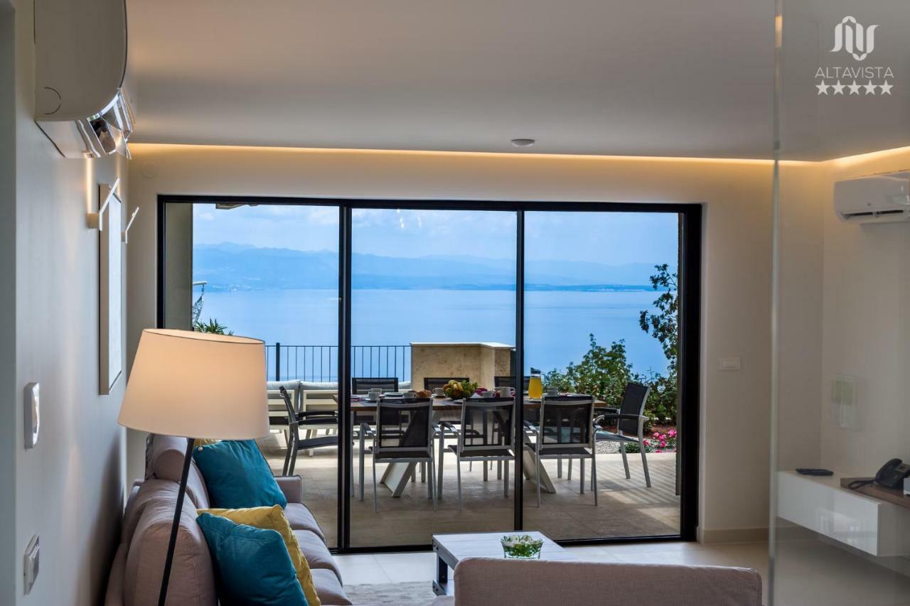 Villa Altavista - Seaview & Relax With Heated Pool & Minigolf Opatija Exterior foto