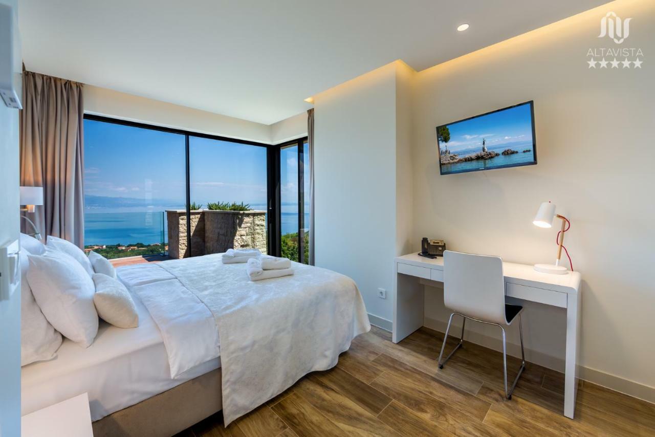 Villa Altavista - Seaview & Relax With Heated Pool & Minigolf Opatija Exterior foto