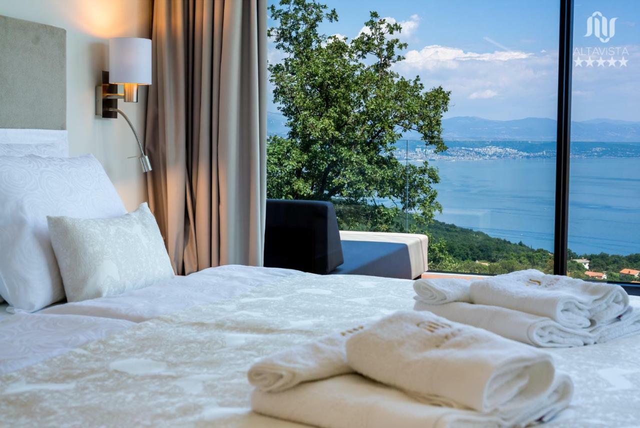 Villa Altavista - Seaview & Relax With Heated Pool & Minigolf Opatija Exterior foto