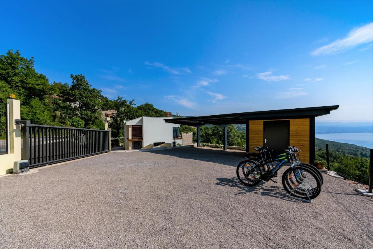 Villa Altavista - Seaview & Relax With Heated Pool & Minigolf Opatija Exterior foto